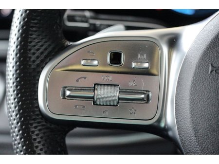 2022 Mercedes-Benz GLE Class 350 dE AMG Premium 4 MATIC €59,899 thumbnail