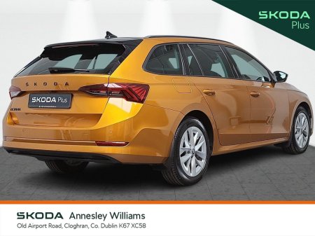 2023 Skoda Octavia - thumbnail 3