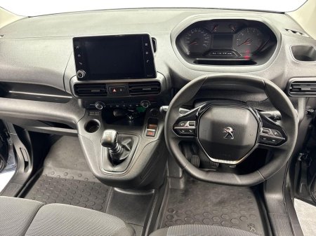 2024 Peugeot Partner - thumbnail 8