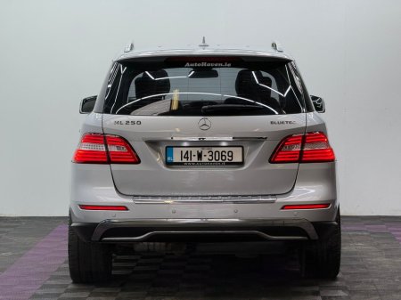 2014 Mercedes-Benz M Class ML 250 BLUETEC 4MATIC (18" Alloys) €14,950 thumbnail