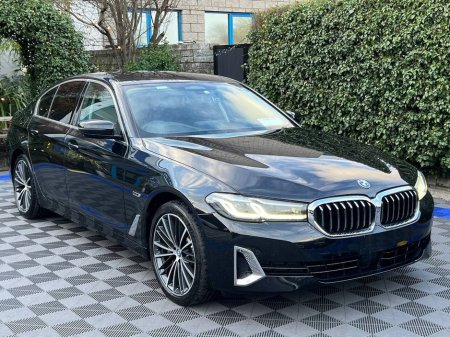 2022 BMW 5 Series 530e LUXURY LINE 2.0 HYBRID // HARMAN/KARDON // 360 VISUAL PARKING ASSIST // BMW INDIVIDUAL HEATED & COOLED SEATS €34,900 thumbnail