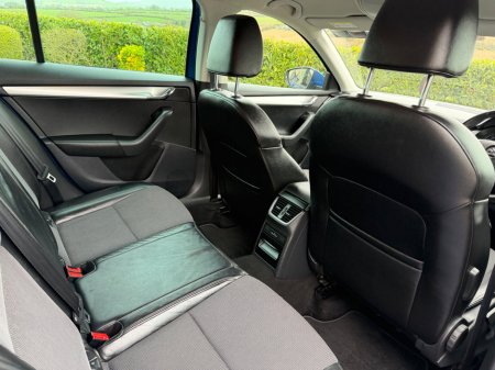 2020 Skoda Octavia - thumbnail 13
