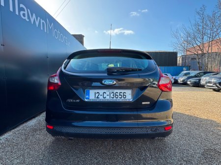 2012 Ford Focus - view 4