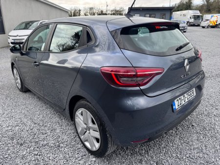 2022 Renault Clio - thumbnail 5