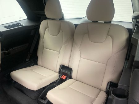 2025 Volvo XC90 - thumbnail 16
