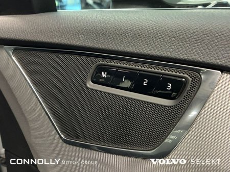 2023 Volvo XC90 Xc90 T8 Recharge Awd Auto €62,995 thumbnail