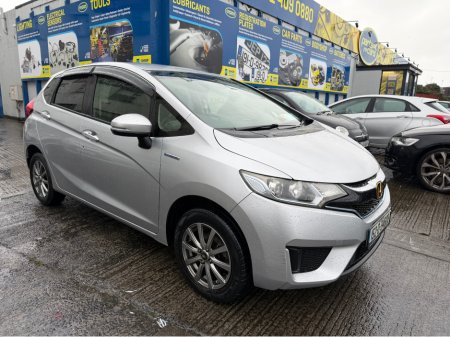 2015 Honda Fit DAA-GP6 5DR AUTO €7,990 thumbnail