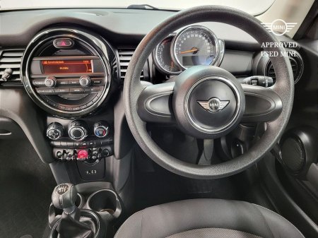 2018 MINI Hatch 3-Door One €15,975 thumbnail
