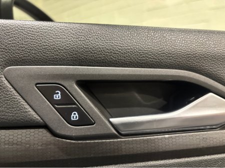 2021 Volkswagen Golf - thumbnail 30