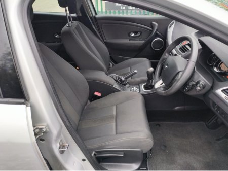 2011 Renault Grand Megane 1.5 DCI TOM 9 TOMTOM ED 90 5DR €3,250 thumbnail