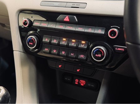 2018 Kia Sportage - thumbnail 13