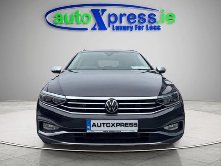 2023 Volkswagen Passat - photo 3