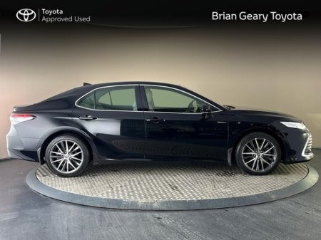 2024 Toyota Camry - photo 3