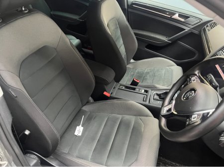 2018 Volkswagen Golf - thumbnail 10