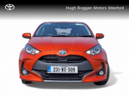 2023 Toyota Yaris HYBRID LUNA, RIDICOUSLY LOW MILEAGE! €24,495 thumbnail