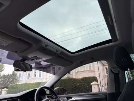2016 Volkswagen Golf 1.2 TSI - IRISH CAR - SUNROOF €14,900 thumbnail