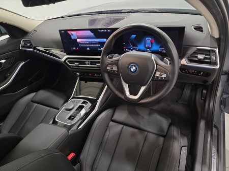 2024 BMW 3 Series - photo 6