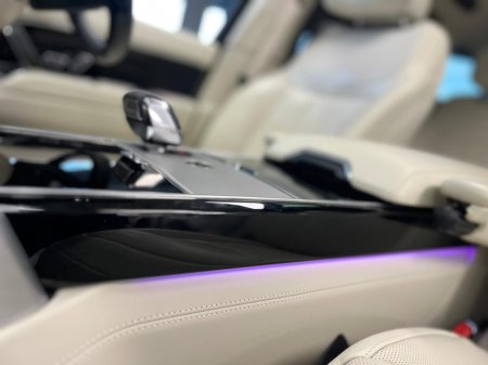 2025 Land Rover Range Rover P550 PHEV AUTOBIOGRAPHY €159,000 thumbnail