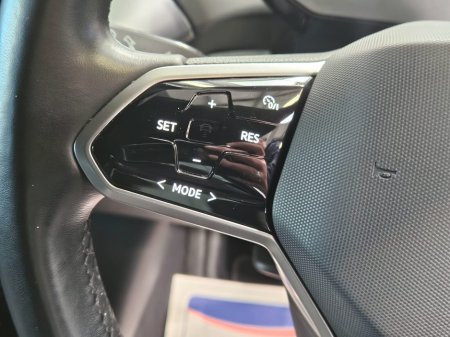 2022 Volkswagen ID.4 - thumbnail 8