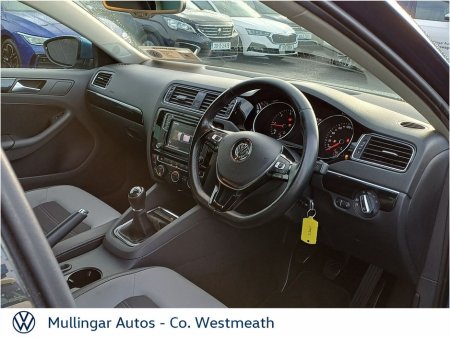 2016 Volkswagen Jetta - thumbnail 8