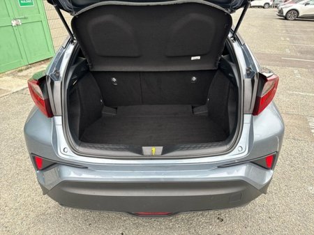 2021 Toyota C-HR HYBRID LUNA // REAR CAMERA // BLUETOOTH // AIR CON // TOYOTA SAFETY SENSE // €180 ROAD TAX // FULL WARRANTY €23,945 thumbnail