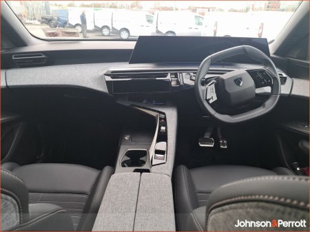 2025 Peugeot 3008 BEV 73kWH 210BHP Allure. €45,900