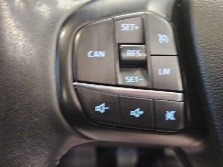 2019 Ford Focus - thumbnail 8