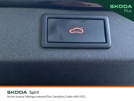 2023 Skoda Enyaq 60 *Massive Spec* €30,950 thumbnail
