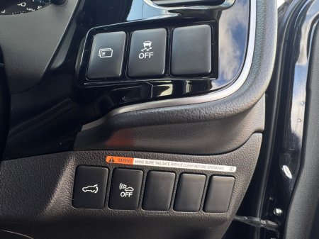 2017 Mitsubishi Outlander - thumbnail 31