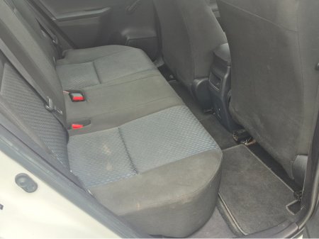 2014 Toyota Auris - thumbnail 3