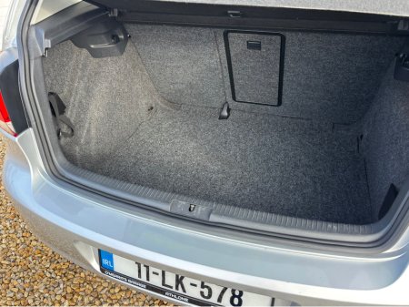 2011 Volkswagen Golf - thumbnail 10