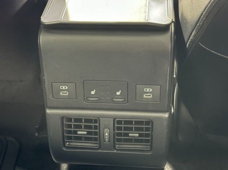 2024 Subaru Solterra - thumbnail 28