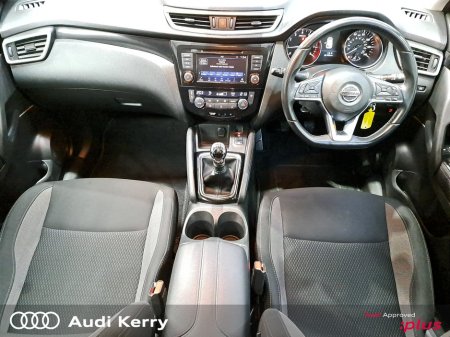 2021 Nissan Qashqai 1.3 DIG-T ACENTA PREM €19,900 thumbnail