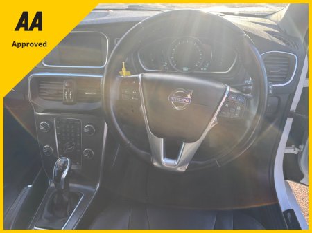 2014 Volvo V40 1.6T4 SE 5DR AUTO FULLY LOADED WITH EXTRAS €11,450 thumbnail