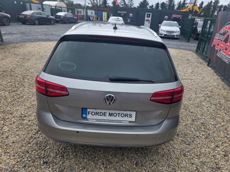 2015 Volkswagen Passat - thumbnail 5