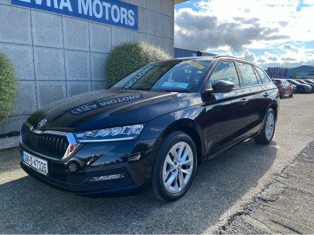 2024 Skoda Octavia COMBI ESTATE AMBITION 2.0 TDI DIESEL //WINTER SALE €1000 REDUCTION//REVERSE CAMERA// €28,950 thumbnail