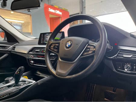 2017 BMW 5 Series - thumbnail 11