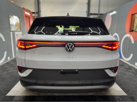 2022 Volkswagen ID.4 €26950 2022 VOLKSWAGEN ID.4 PRO LAUNCH EDITION AUTOMATIC / CRUISE CONTROL / 360° CAMERA / ELECTRIC MEMORY & HEATED SEATS / APPLE CARPLAY / AMBIENT LIGHTS / PANORAMIC SUNROOF €26,950 thumbnail