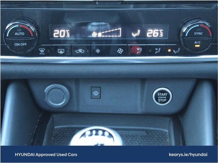 2023 Nissan Qashqai 1.3 PET MILD HYBRID SV PREMIUM thumbnail