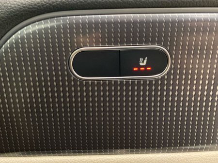 2022 Mercedes-Benz EQA - thumbnail 18