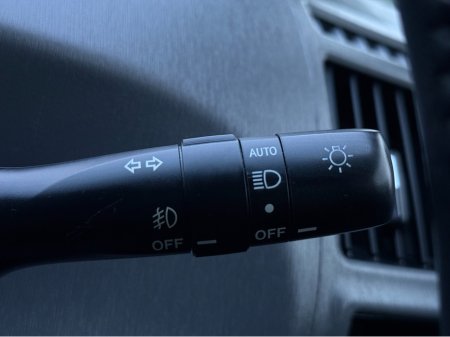 2014 Toyota Prius Alpha - thumbnail 21