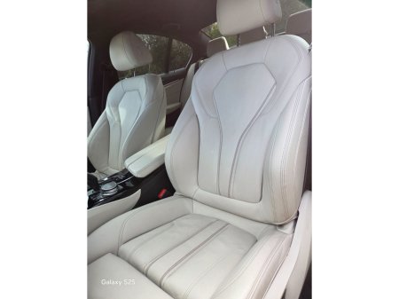 2021 BMW 5 Series - thumbnail 17