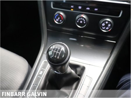 2017 Volkswagen Golf - thumbnail 18