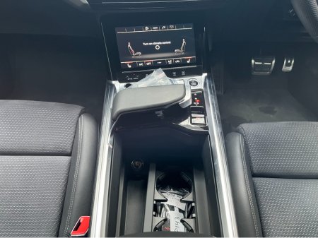 2023 Audi Q8 - thumbnail 29