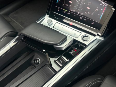 2023 Audi e-tron 55 VORSPRUNG QUATTRO €59,990 thumbnail