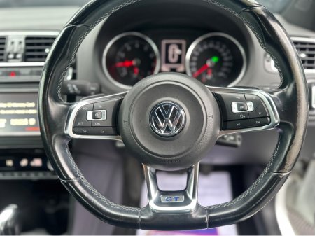 2015 Volkswagen Polo Automatic €12,250 thumbnail