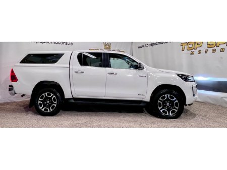 2021 Toyota Hilux INVINCIBLE D-4D 4WD DCB €31,700