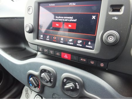 2025 Fiat Panda 1.0 CROSS 5DR €18,750 thumbnail