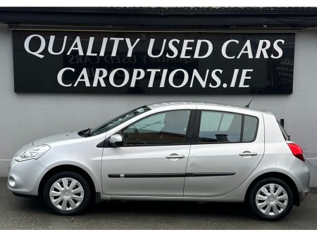 2010 Renault Clio 3 1.2 16V ROYALE ECO// €4,950 thumbnail