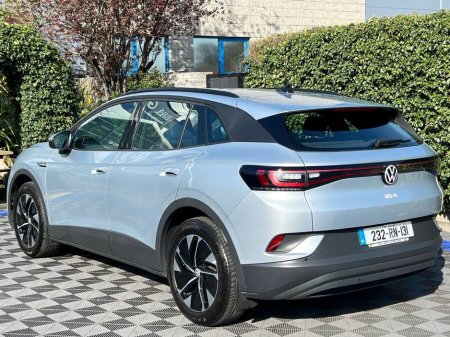 2023 Volkswagen ID.4 - thumbnail 5